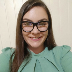 Roberta Mller De Oliveira 