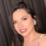 Monique Centuriao Fernandes 